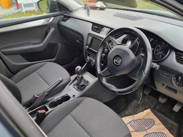 Skoda Octavia Hatchback, Diesel, 2016, Grey