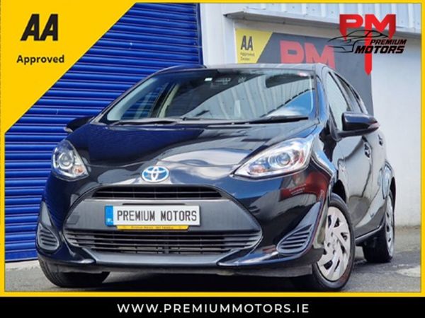 Toyota Aqua Hatchback, Petrol Hybrid, 2017, Black