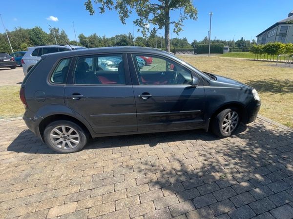 Volkswagen Polo Hatchback, Diesel, 2009, Grey
