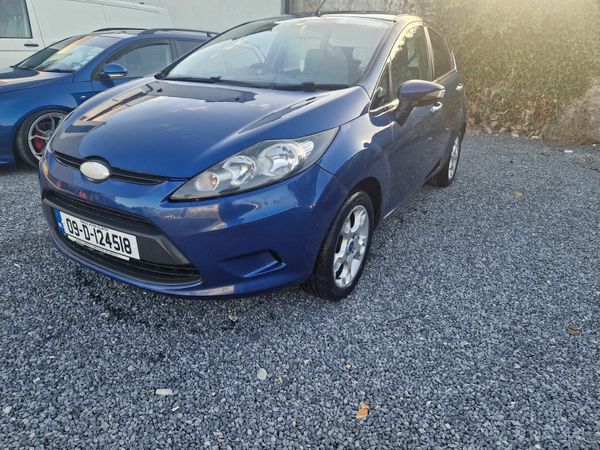 Ford Fiesta Hatchback, Diesel, 2009, Blue