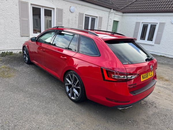 Skoda Superb Estate, Petrol, 2018, Red