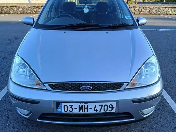 Ford Focus Saloon, Petrol, 2003, Silver