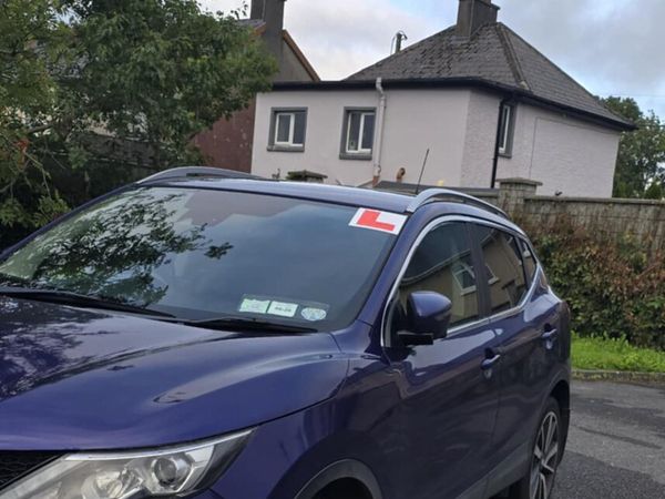 Nissan Qashqai Hatchback, Diesel, 2015, Blue