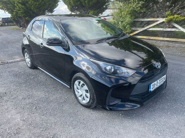 Toyota Yaris Hatchback, Petrol Hybrid, 2020, Black