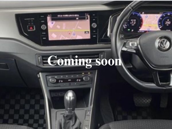 Volkswagen Polo Hatchback, Petrol, 2018, Silver