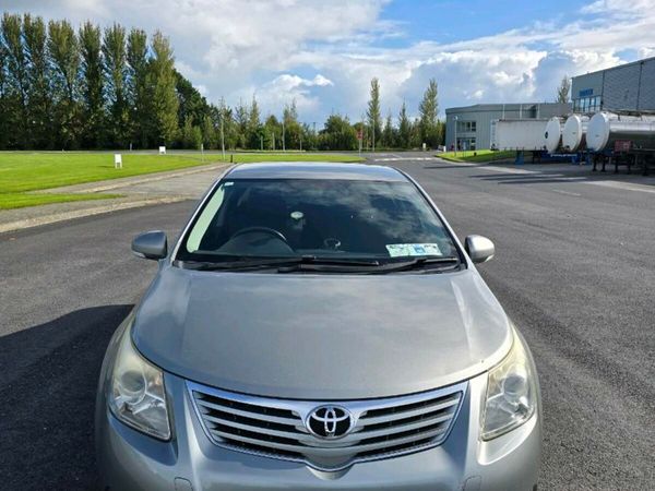 Toyota Avensis Saloon, Diesel, 2010, Grey