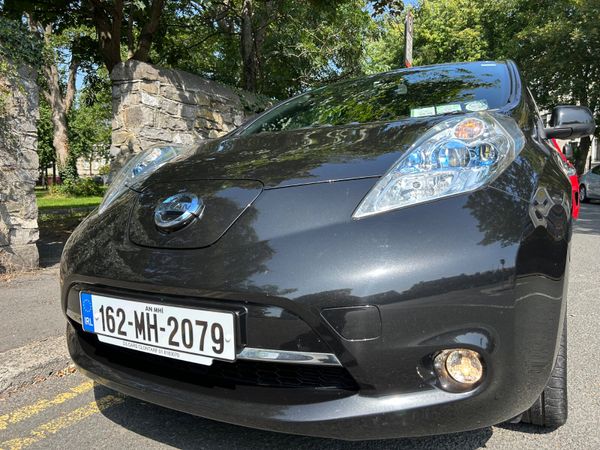 Nissan Leaf Hatchback, Electric, 2016, Black