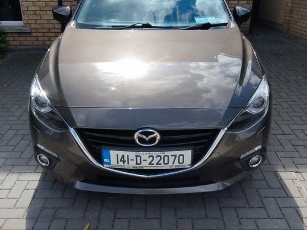 Mazda Mazda3 Hatchback, Diesel, 2014, Brown