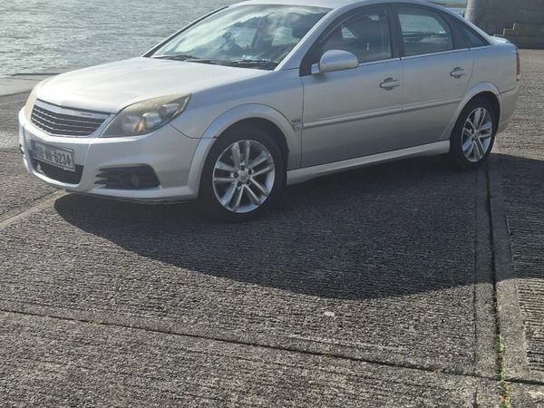 Toyota Corolla Saloon, Petrol, 2005, Silver