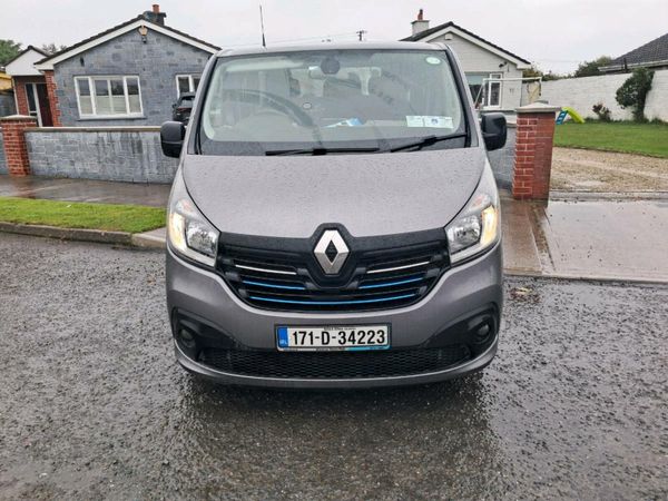 Renault Trafic MPV, Diesel, 2017, Grey