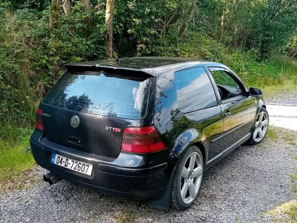 Volkswagen Golf Hatchback, Diesel, 2004, Black