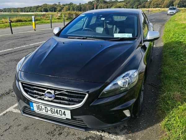 Volvo V40 Hatchback, Petrol, 2016, Black