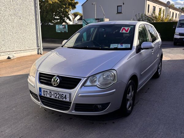 Volkswagen Polo Hatchback, Petrol, 2007, Silver
