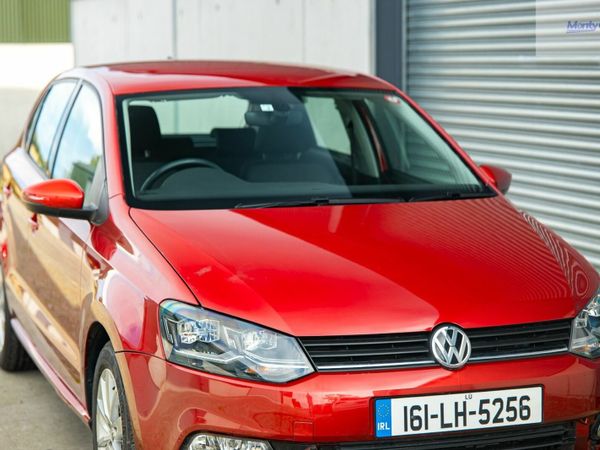 Volkswagen Polo Hatchback, Petrol, 2016, Red