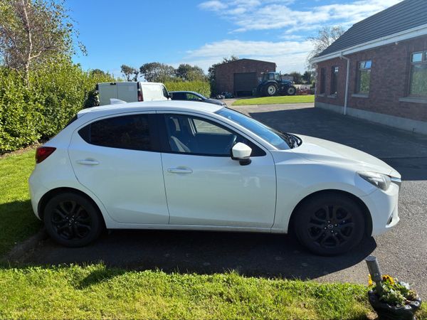 Mazda Mazda2 Hatchback, Petrol, 2019, White