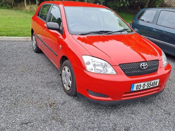 Toyota Corolla Hatchback, Petrol, 2003, Red