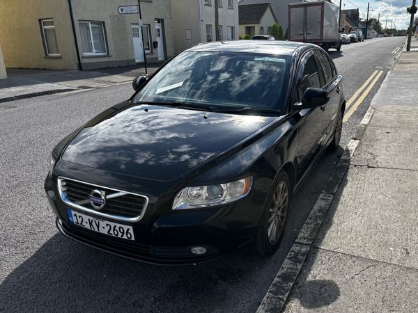 Volvo S40 Saloon, Diesel, 2012, Black
