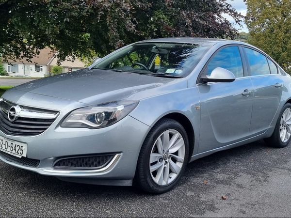 Opel Insignia Saloon, Diesel, 2015, Silver
