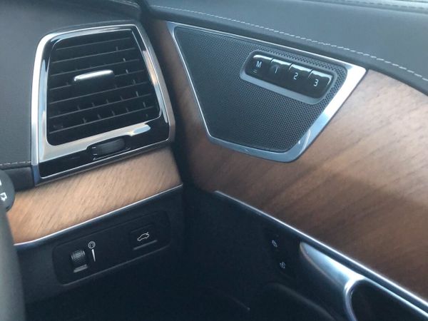 Volvo XC90 SUV, Diesel, 2018, White