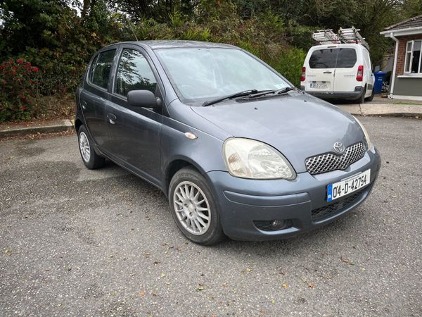 Toyota Yaris Hatchback, Petrol, 2004, Blue
