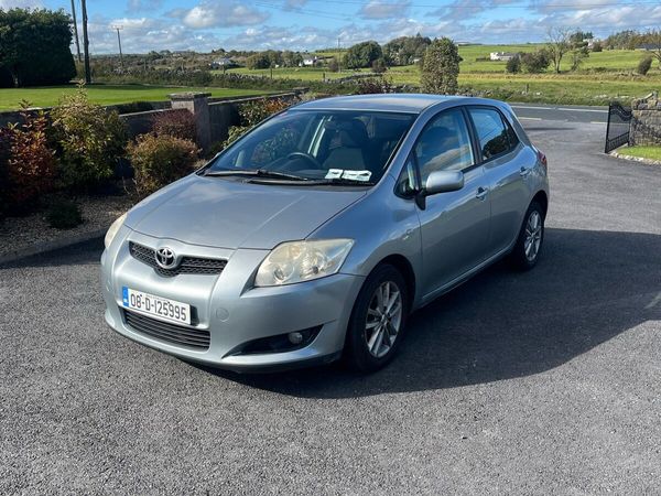 Toyota Auris Hatchback, Diesel, 2008, Silver
