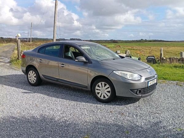 Renault Fluence Saloon, Diesel, 2011, Grey