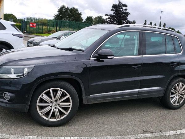 Volkswagen Tiguan SUV, Diesel, 2014, Black