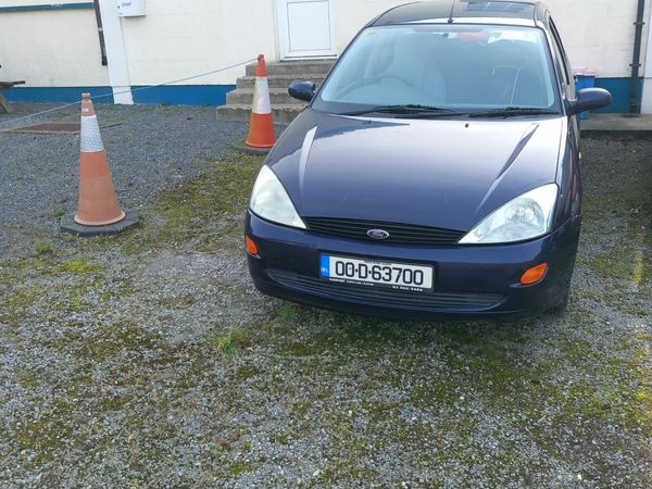 Ford Focus Estate, Petrol, 2000, Blue