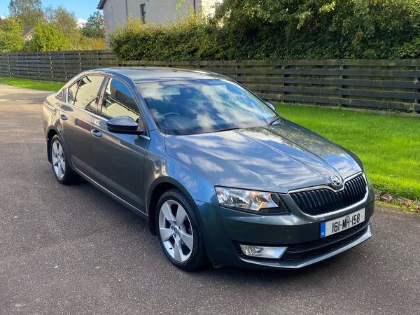 Skoda Octavia Saloon, Diesel, 2016, Grey