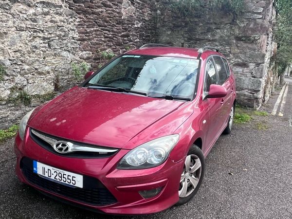 Hyundai i30 Van, Diesel, 2011, Red