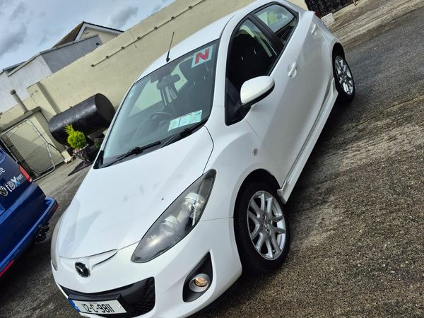Mazda Mazda2 Hatchback, Petrol, 2012, White