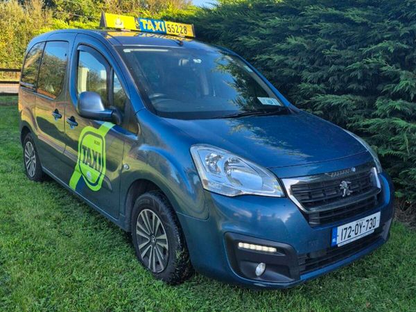 Peugeot Partner Tepee MPV, Diesel, 2017, Blue