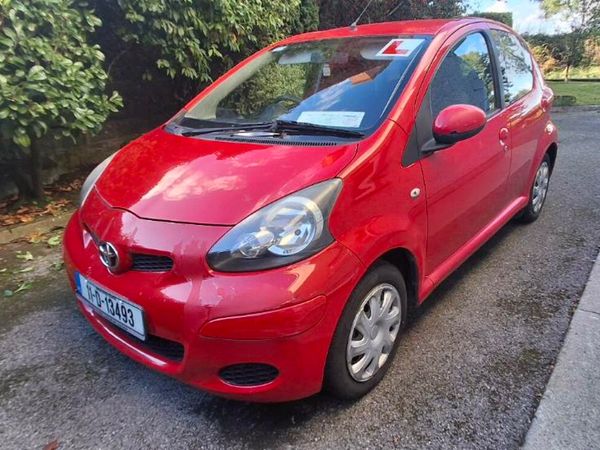 Toyota Aygo Hatchback, Petrol, 2011, Red