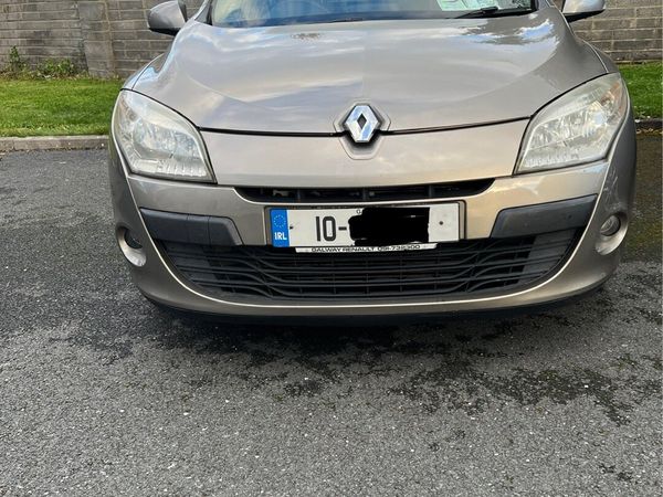 Renault Megane Estate, Diesel, 2010, Gold