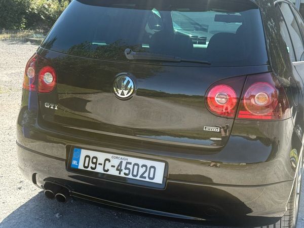 Volkswagen Golf Hatchback, Petrol, 2009, Black