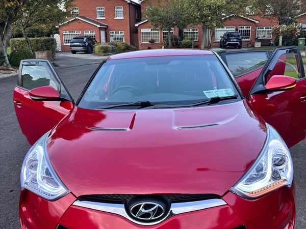 Hyundai Veloster Coupe, Petrol, 2012, Red