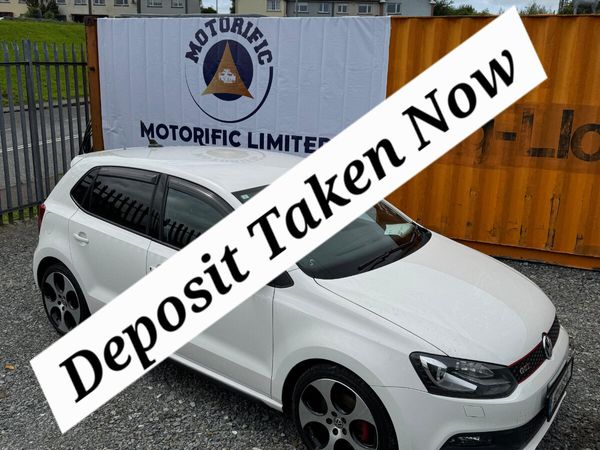 Volkswagen Polo Hatchback, Petrol, 2013, White