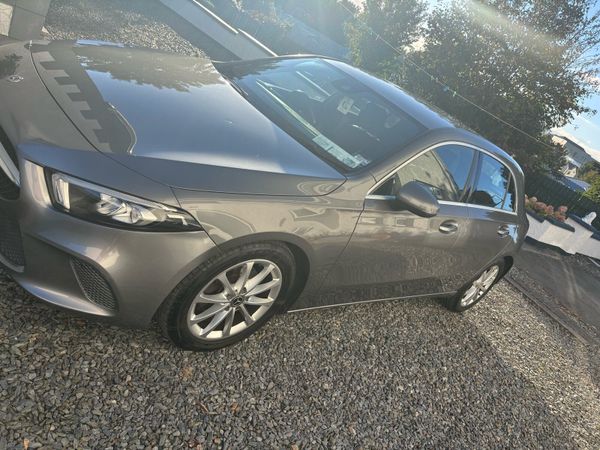 Mercedes-Benz A-Class Hatchback, Diesel, 2019, Grey