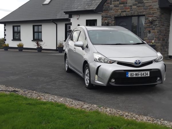Toyota Prius MPV, Petrol Hybrid, 2016, Silver