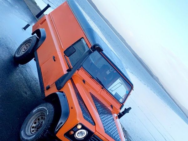 Land Rover Defender SUV, Diesel, 1998, Orange