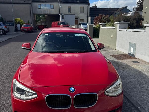 BMW 1-Series Hatchback, Petrol, 2014, Red