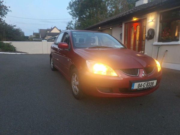 Mitsubishi Lancer Saloon, Petrol, 2004, Red