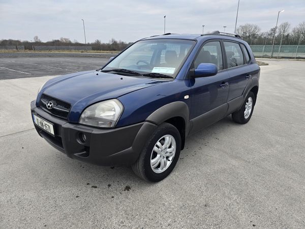 Hyundai Tucson SUV, Petrol, 2010, Blue