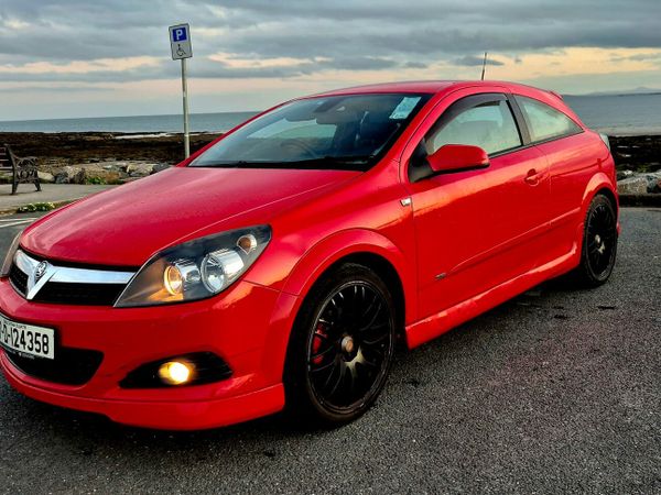 Vauxhall Astra Hatchback, Diesel, 2007, Red