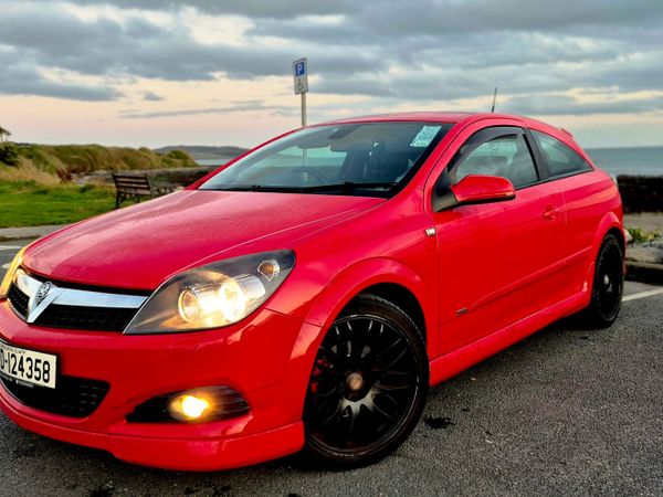 Vauxhall Astra Hatchback, Diesel, 2007, Red
