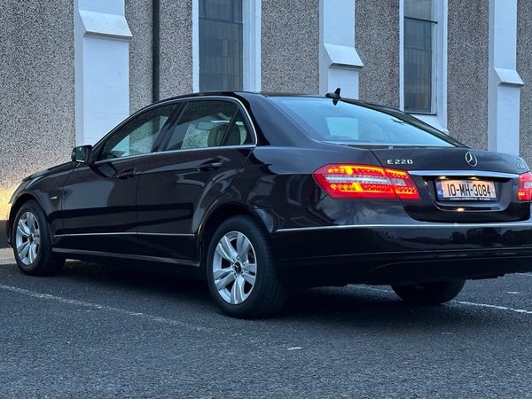 Mercedes-Benz E-Class Saloon, Diesel, 2010, Brown