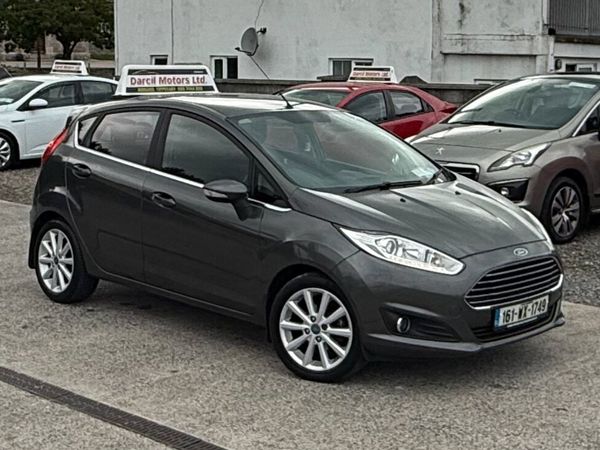 Ford Fiesta Hatchback, Diesel, 2016, Grey