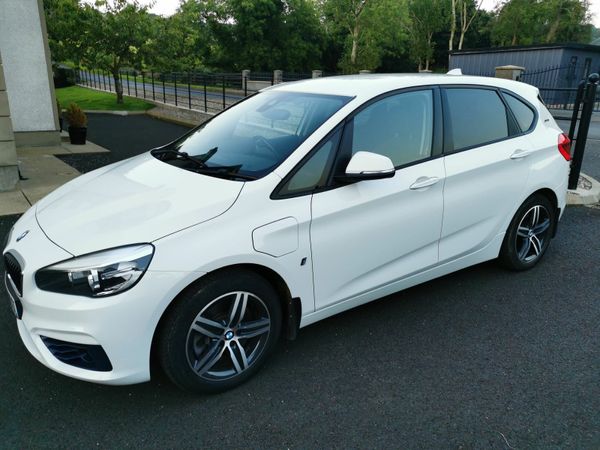 BMW 2-Series MPV, Petrol Hybrid, 2017, White