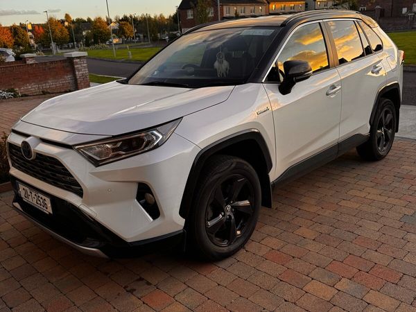 Toyota RAV4 SUV, Petrol Hybrid, 2021, White