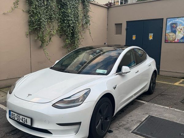 Tesla Model 3 Saloon, Electric, 2019, White